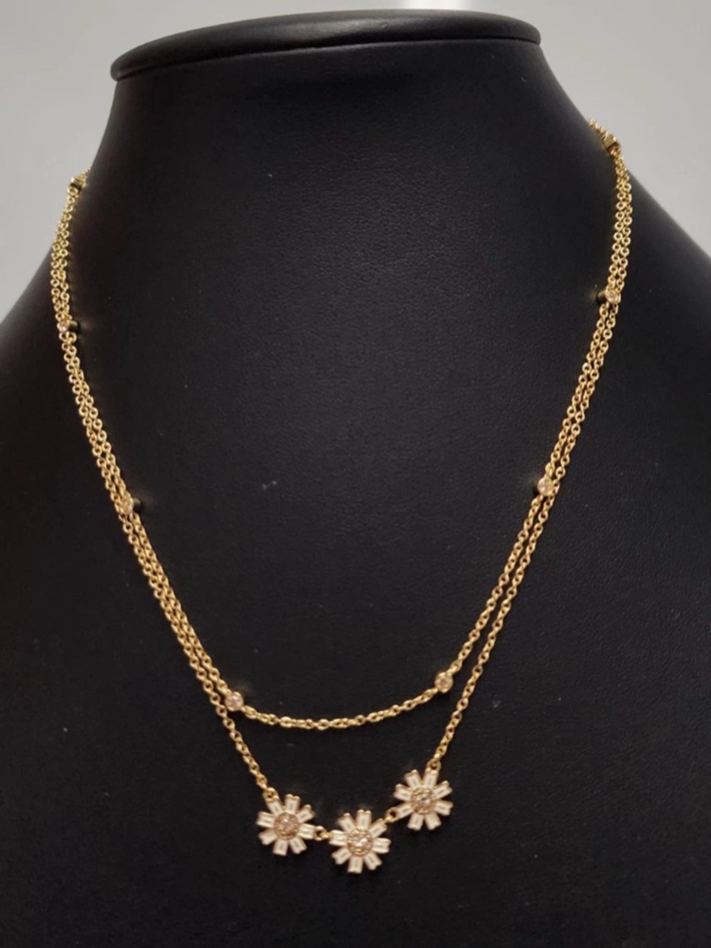 NEW Coach New York Gold Tone Triple Daisy Flower Crystal Layered Necklace 16"+2" - Picture 1 of 5